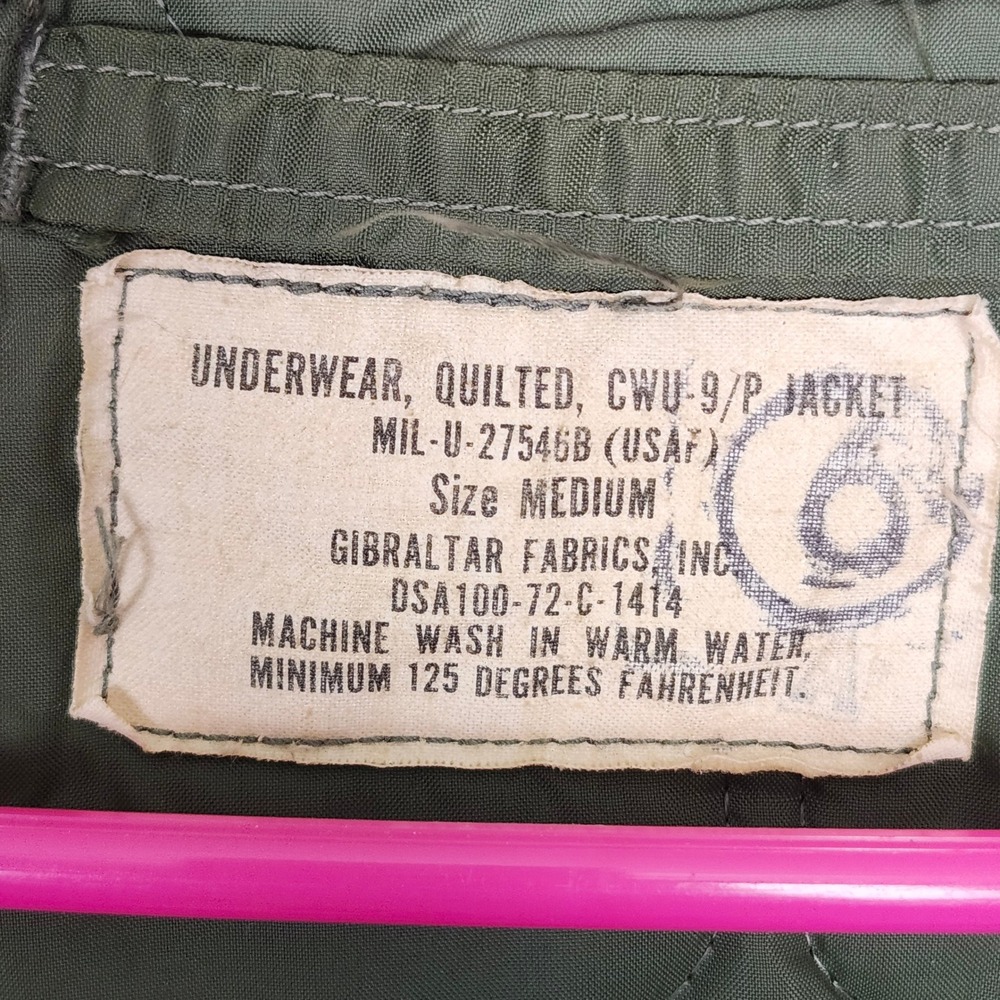 USAF 1972 Flyers CWU-9/P Quilted Liner Jacket US Air Force Size Medium - Picture 2 of 7